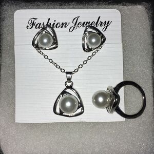 3 PC Jewelry Set Pearl Ring Necklace and Earrings